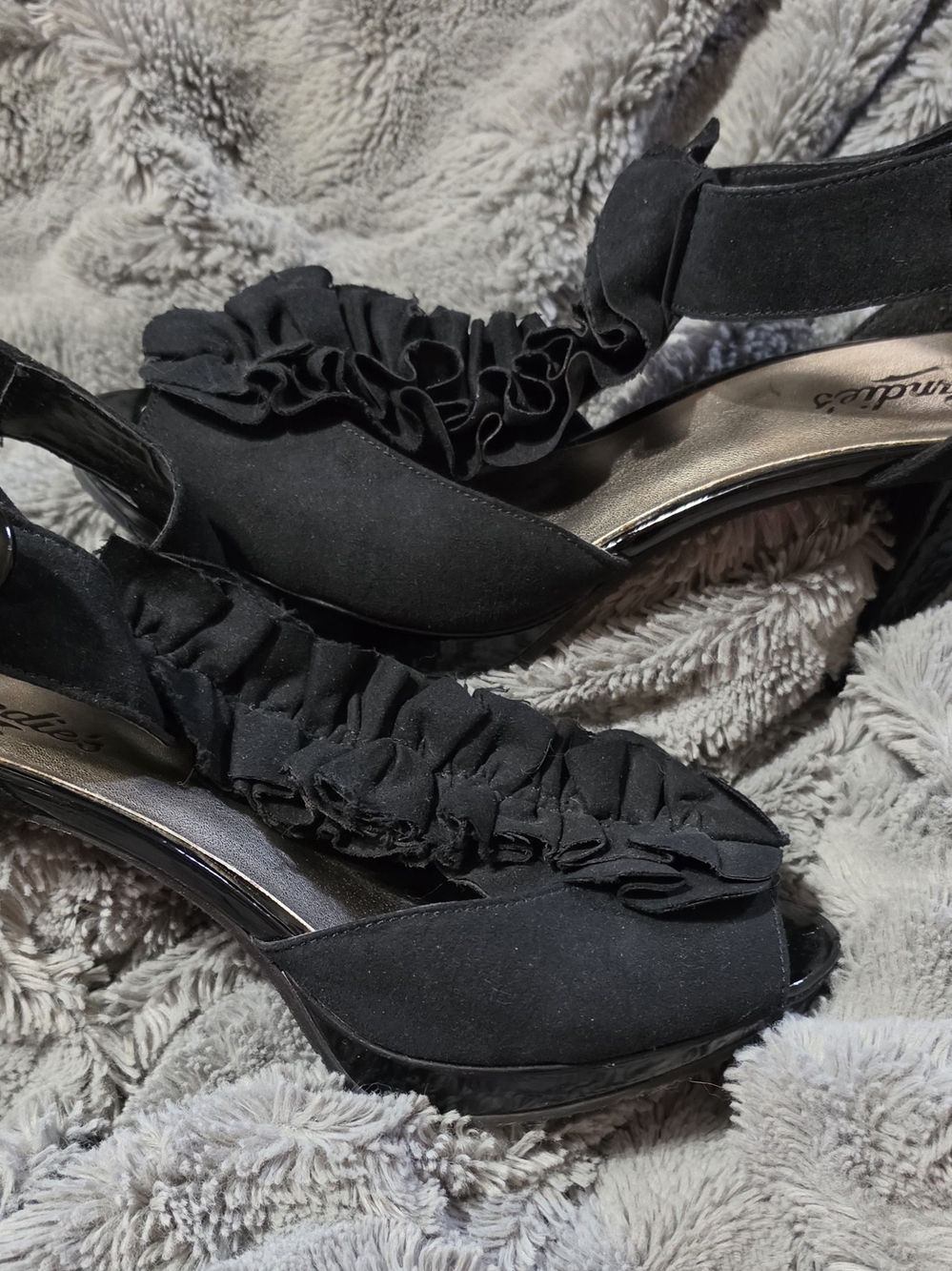 Black Ruffle Peep-Toe Women's Heels